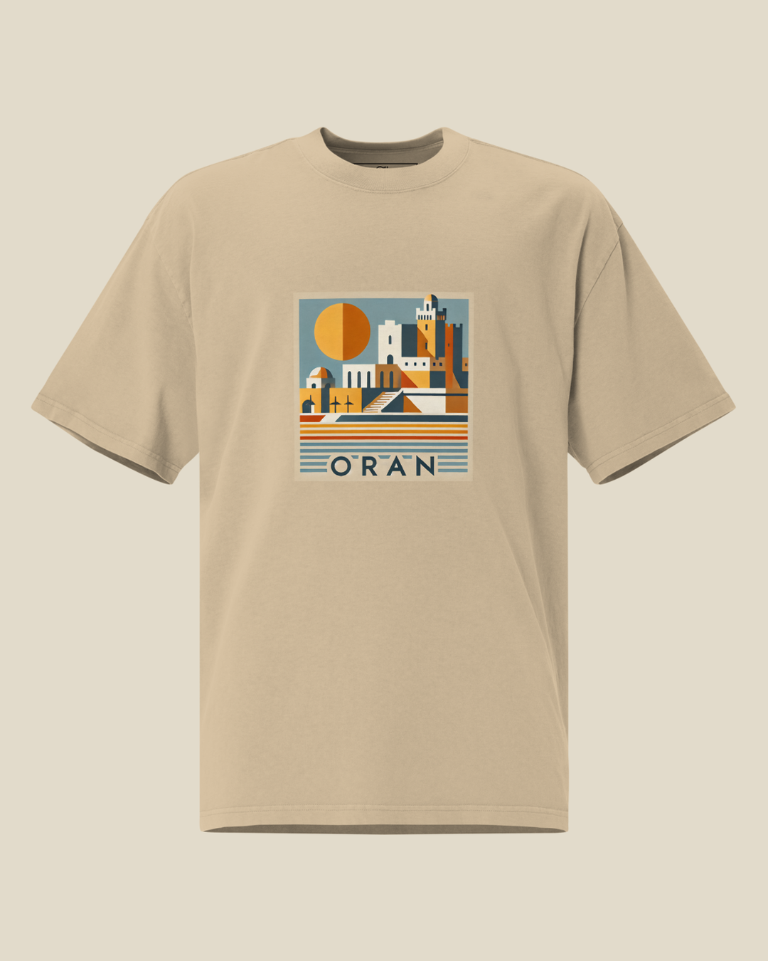 T-shirt oversize Oran Sunset qalbi vue de face – design rétro coucher de soleil Oran